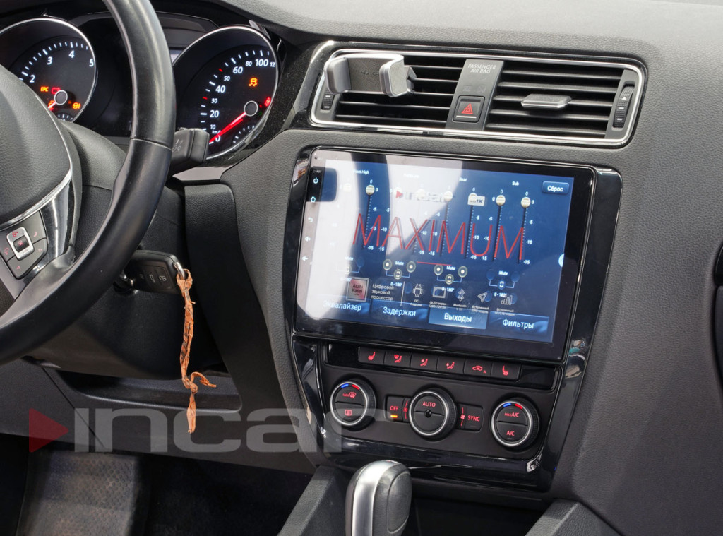 Рамка для UMS  VW Jetta 2010-2018, 10"