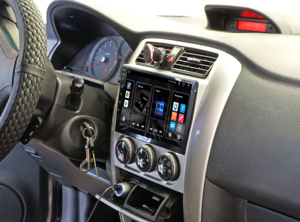 Рамка для UMS  SUZUKI Liana/Aerio 2001-2007, 9"