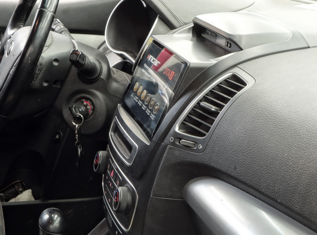 Рамка для UMS  KIA Sorento 2013-2019 (XM), 9" (тип3 Консоль 2 части)