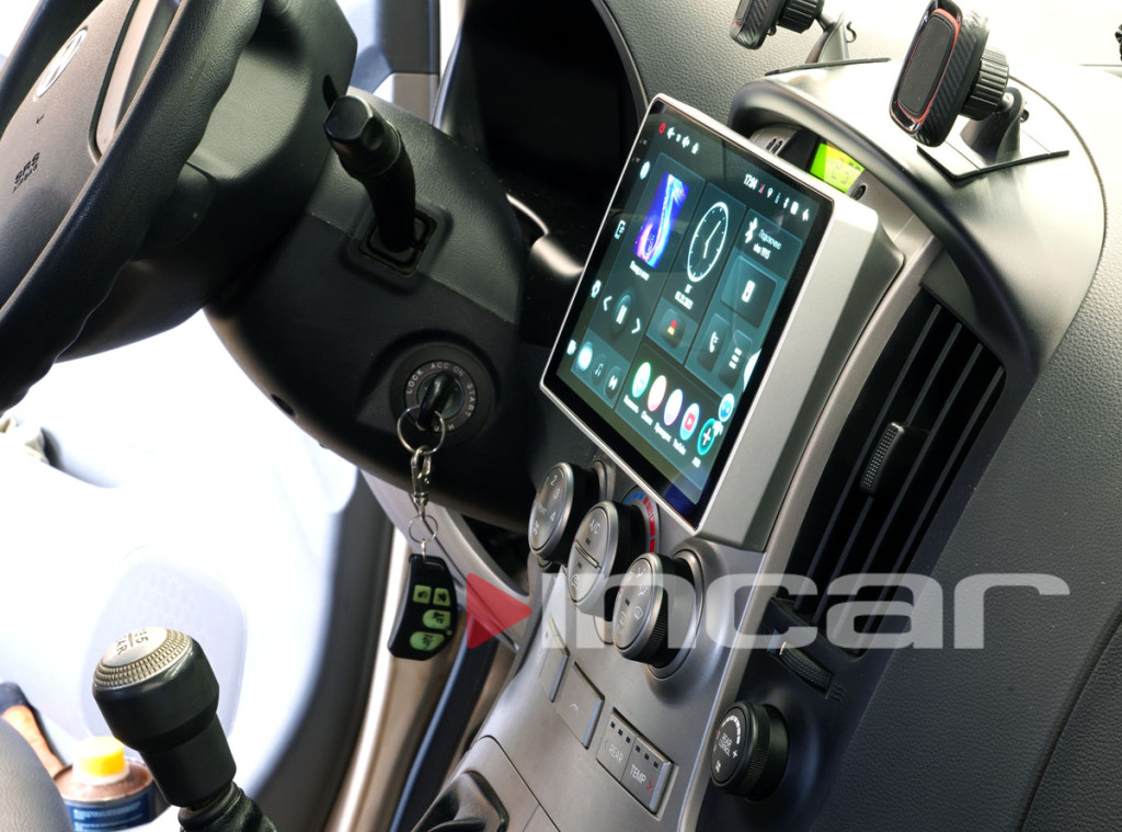 Рамка для UMS  HYUNDAI H1 Starex / Grand Starex 2007-2015, 9" SILVER (накладка)