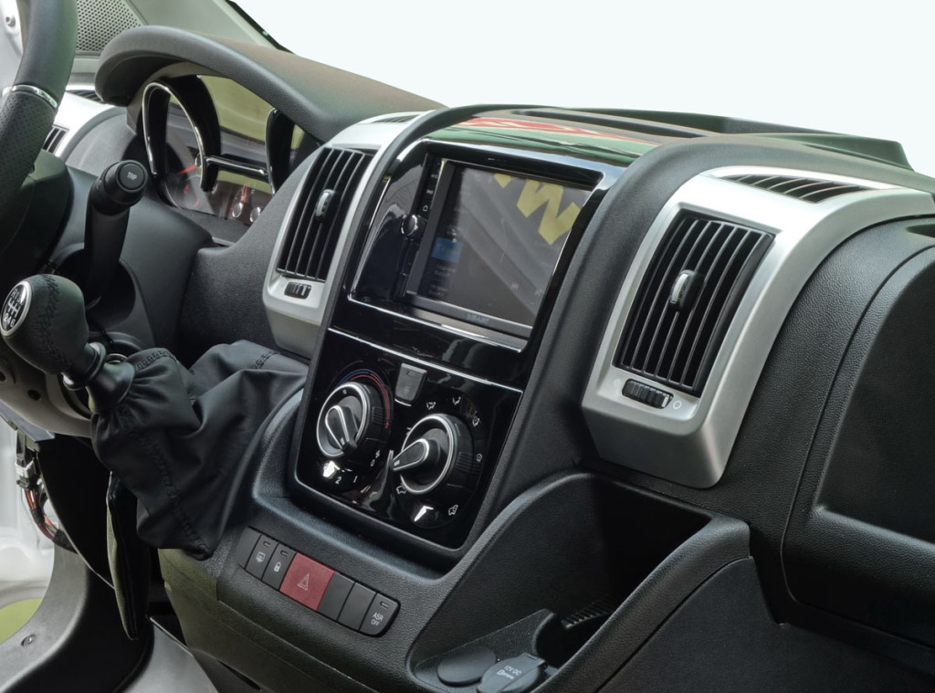 Рамка  FIAT Ducato (250)  09/2011+ 2din  (крепеж)