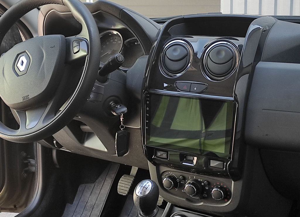 Рамка для UMS  LADA Largus 2021+, RENAULT Duster I Рестайлинг 2015-2020, 9"  (тип2 Консоль)